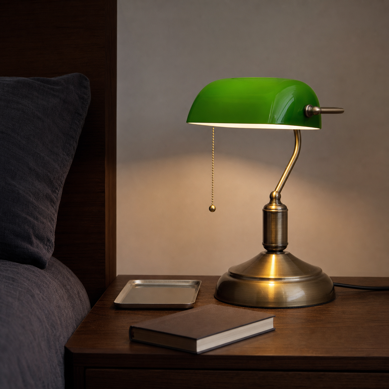 banker's lamp / デスクランプ - NOMARIS lifestyle image 02